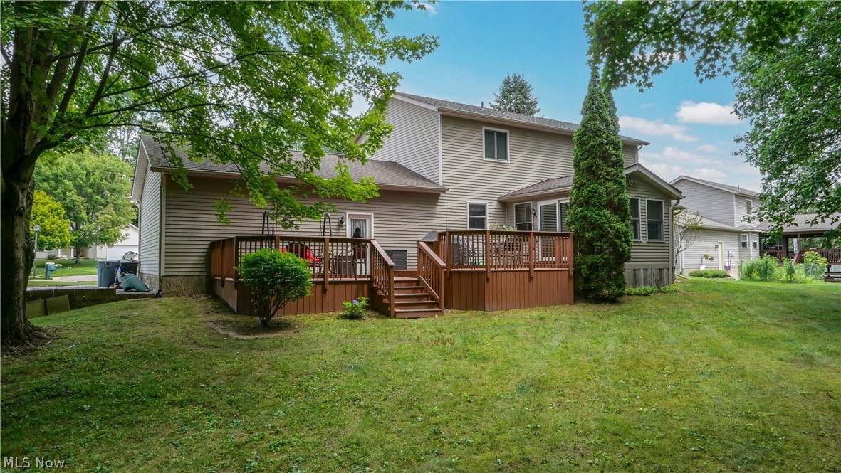 8226 Clover Lane Garrettsville OH 44231