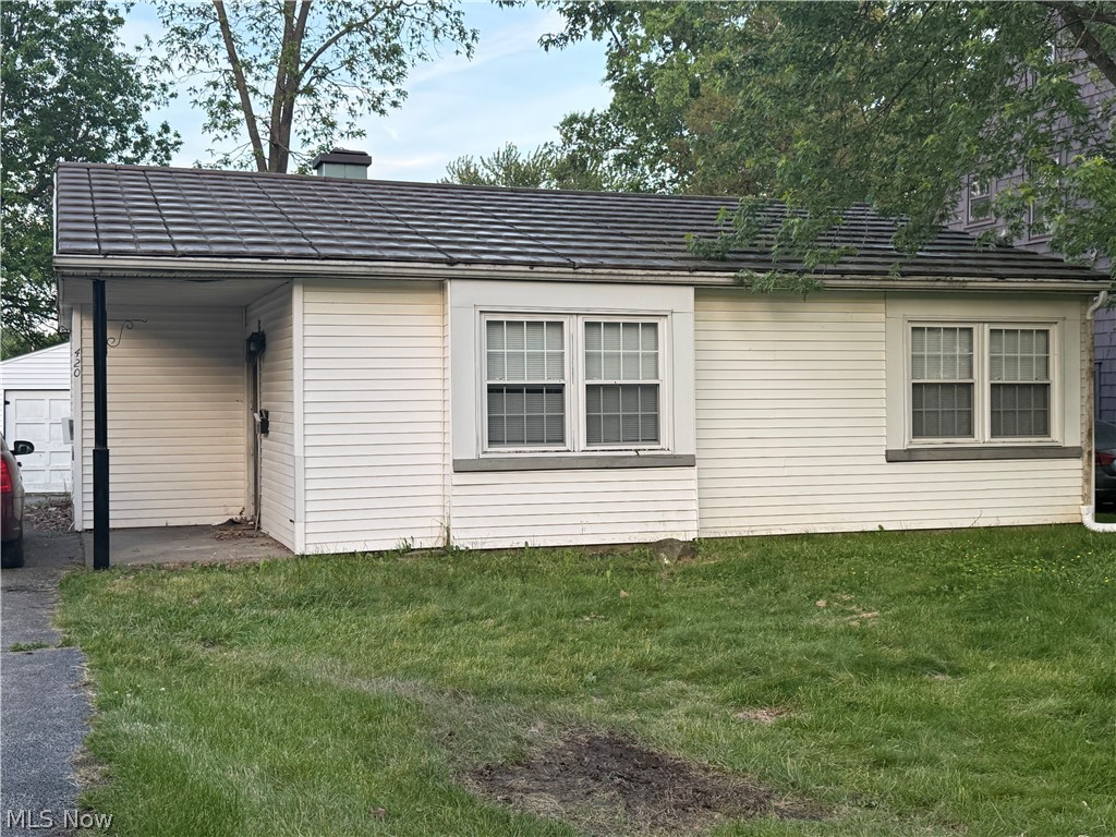 420 Perkinswood Boulevard NE Warren OH 44483