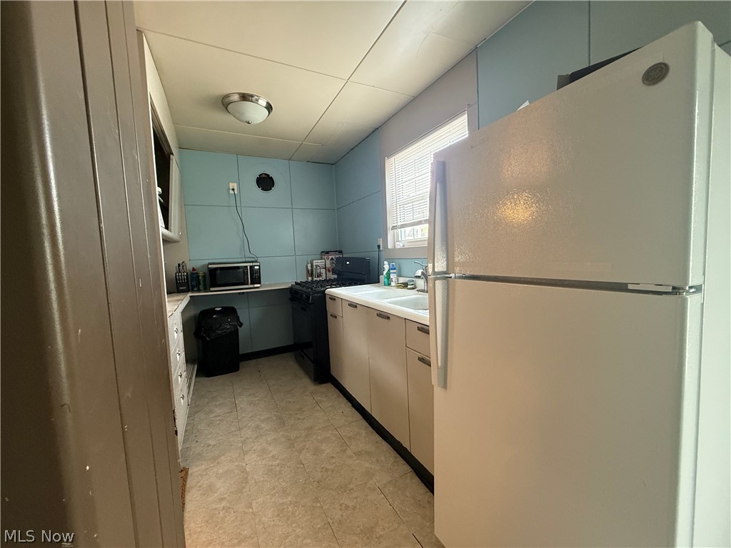 420 Perkinswood Boulevard NE Warren OH 44483