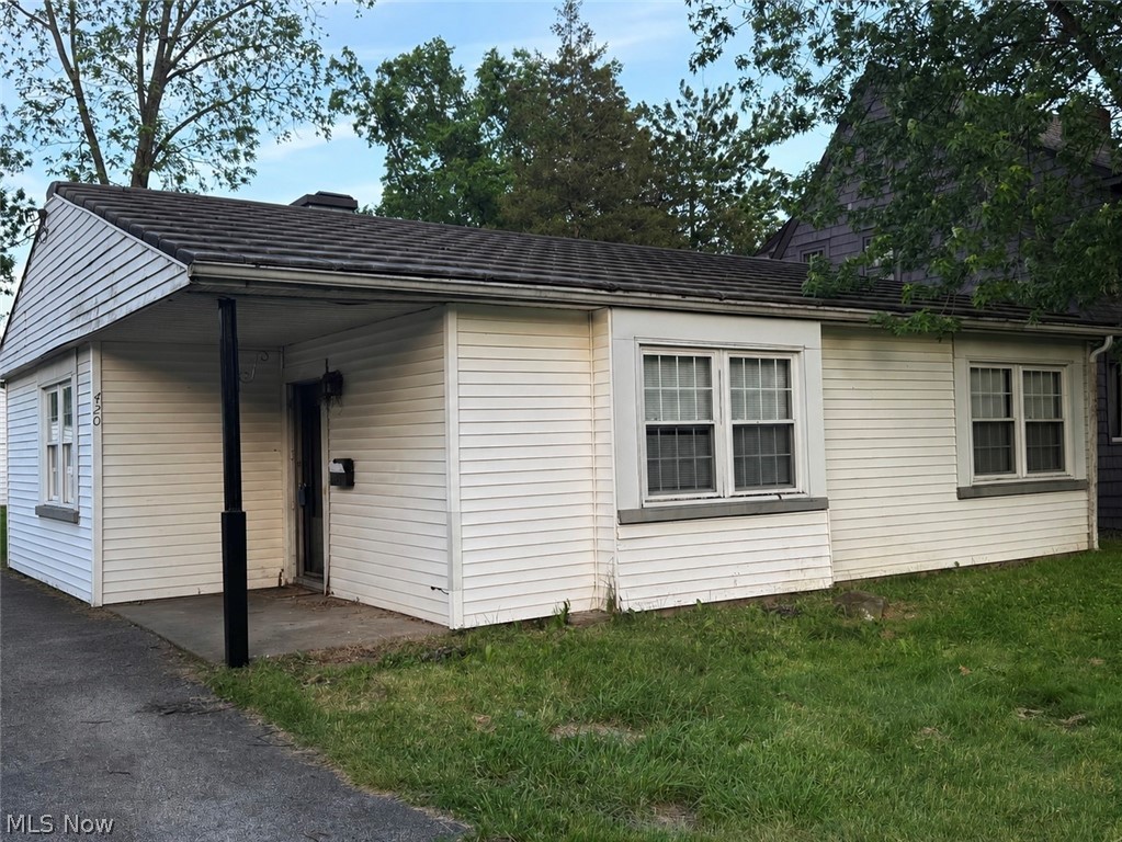 420 Perkinswood Boulevard NE Warren OH 44483