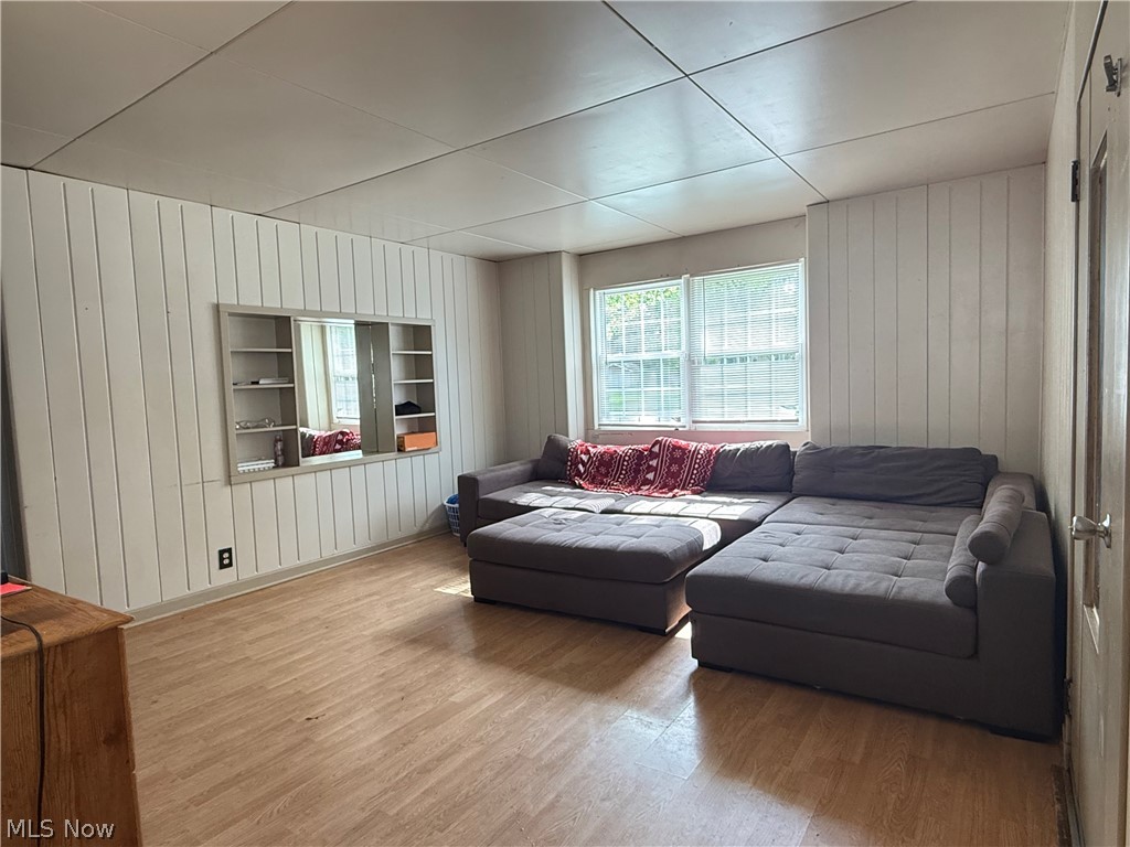 420 Perkinswood Boulevard NE Warren OH 44483
