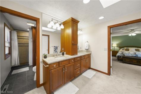 280 Beech Court Aurora OH 44202