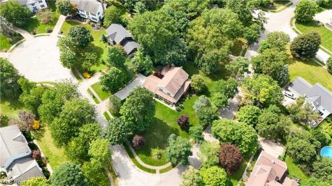 280 Beech Court Aurora OH 44202