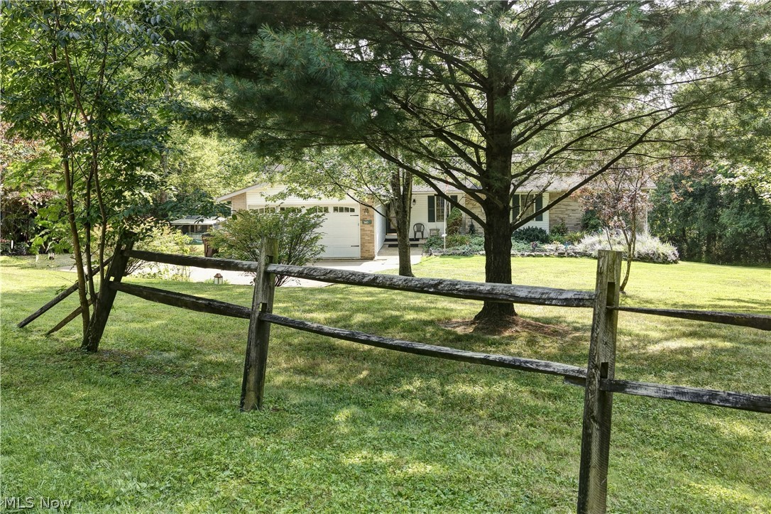 5601 Township Road 466 Lakeville OH 44638