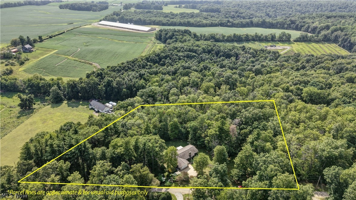 5601 Township Road 466 Lakeville OH 44638