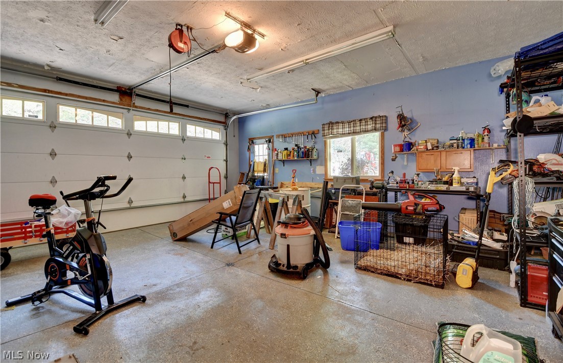 5601 Township Road 466 Lakeville OH 44638