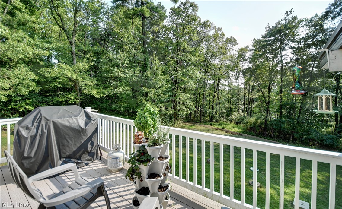 5601 Township Road 466 Lakeville OH 44638