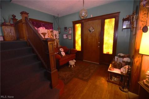 1612 Jacobs Road Youngstown OH 44505