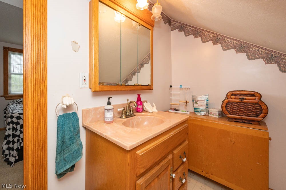 2230 Barclay Messerly Road Southington OH 44470
