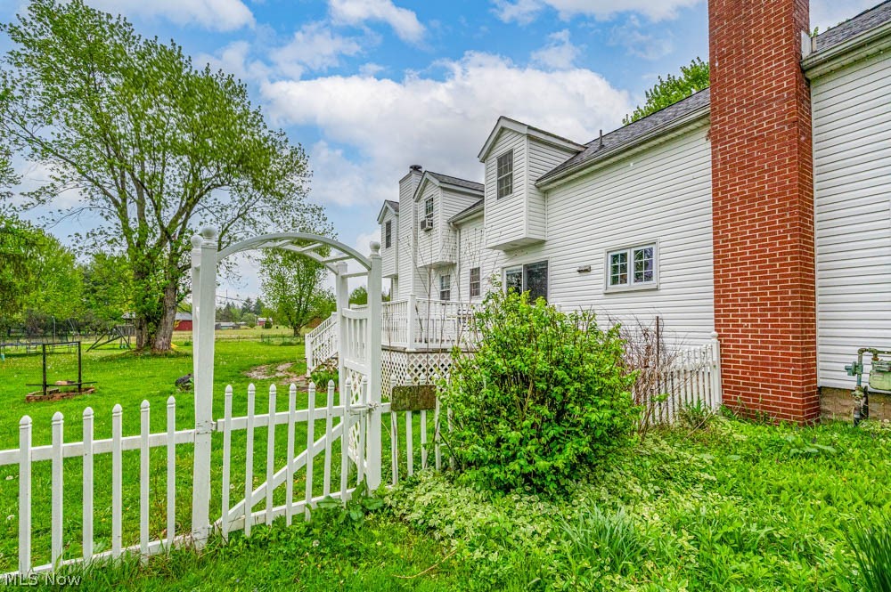 2230 Barclay Messerly Road Southington OH 44470