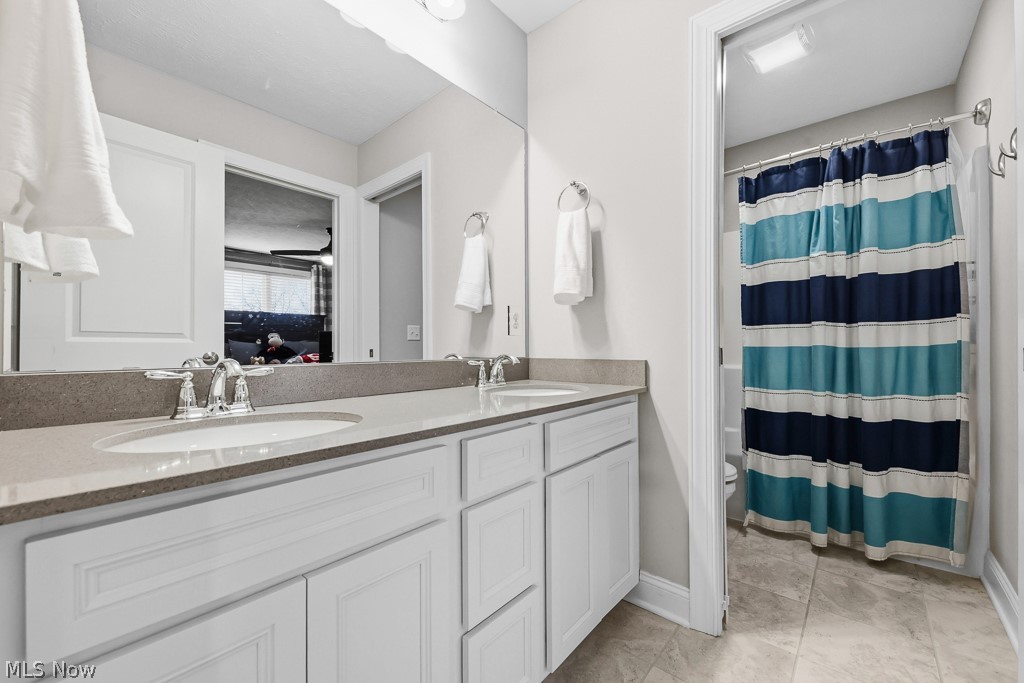 1316 Skyland Falls Boulevard Hinckley OH 44233