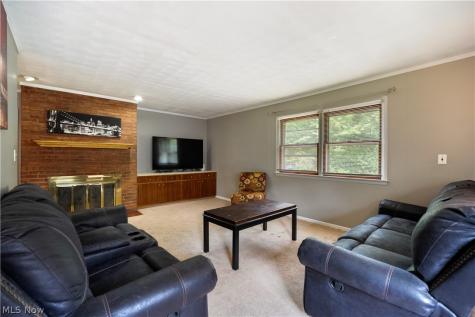 542 Garnette Road Akron OH 44313