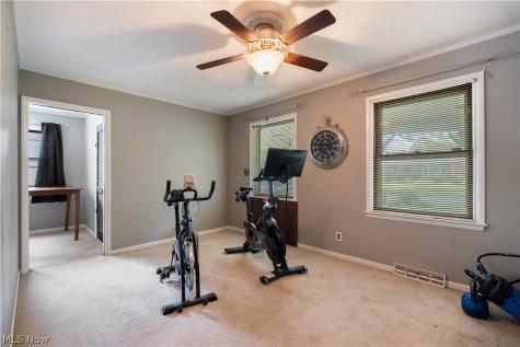 542 Garnette Road Akron OH 44313