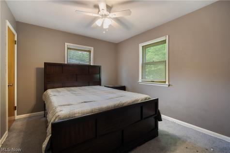 542 Garnette Road Akron OH 44313