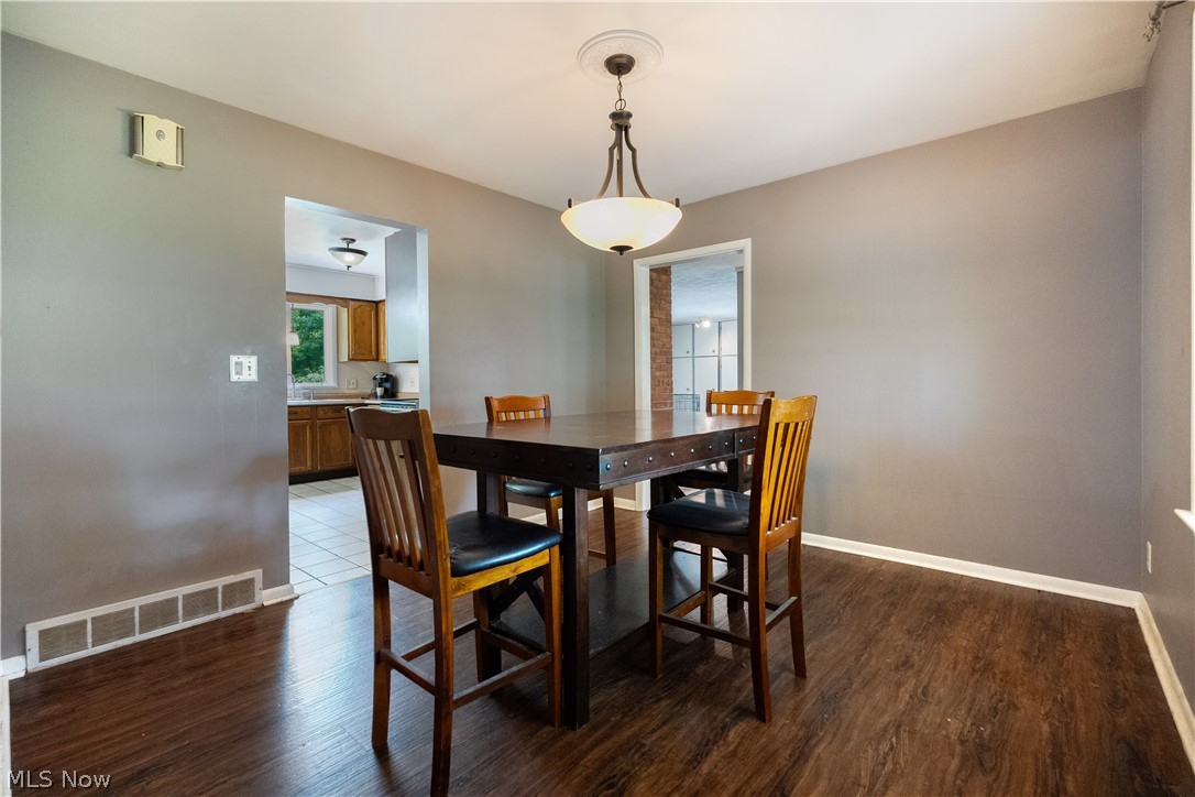 542 Garnette Road Akron OH 44313