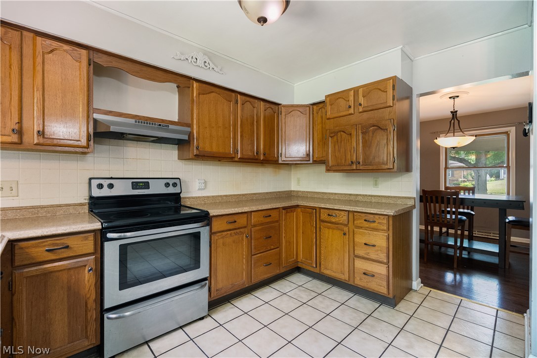 542 Garnette Road Akron OH 44313