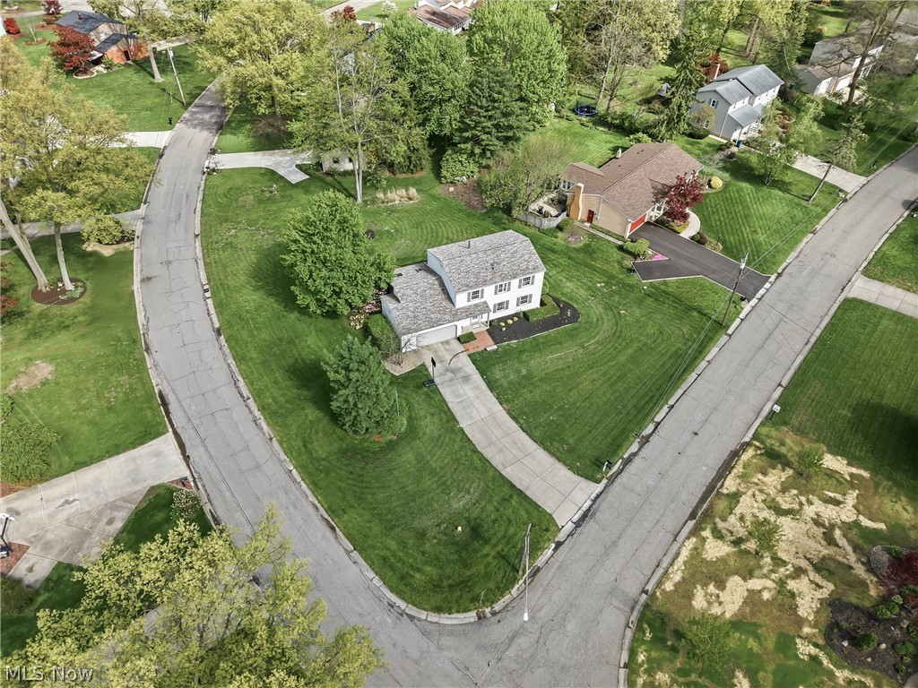 658 Burning Oaks Drive NE Warren OH 44484