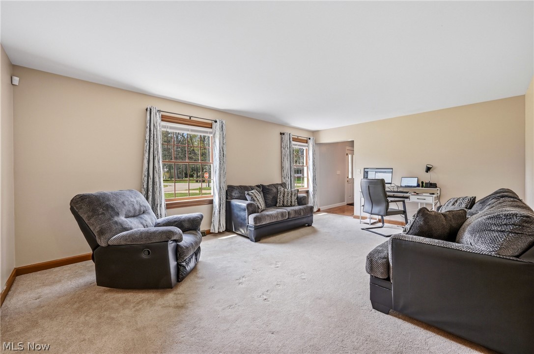 658 Burning Oaks Drive NE Warren OH 44484