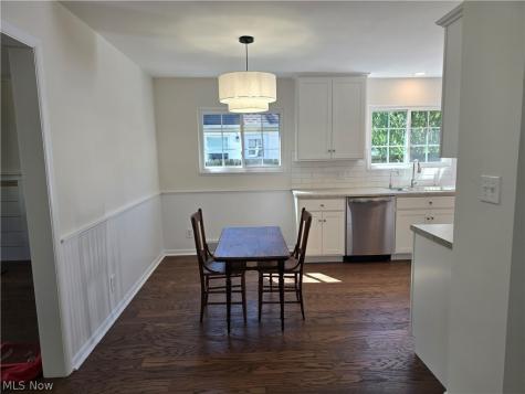1800 Liberty Drive Akron OH 44313