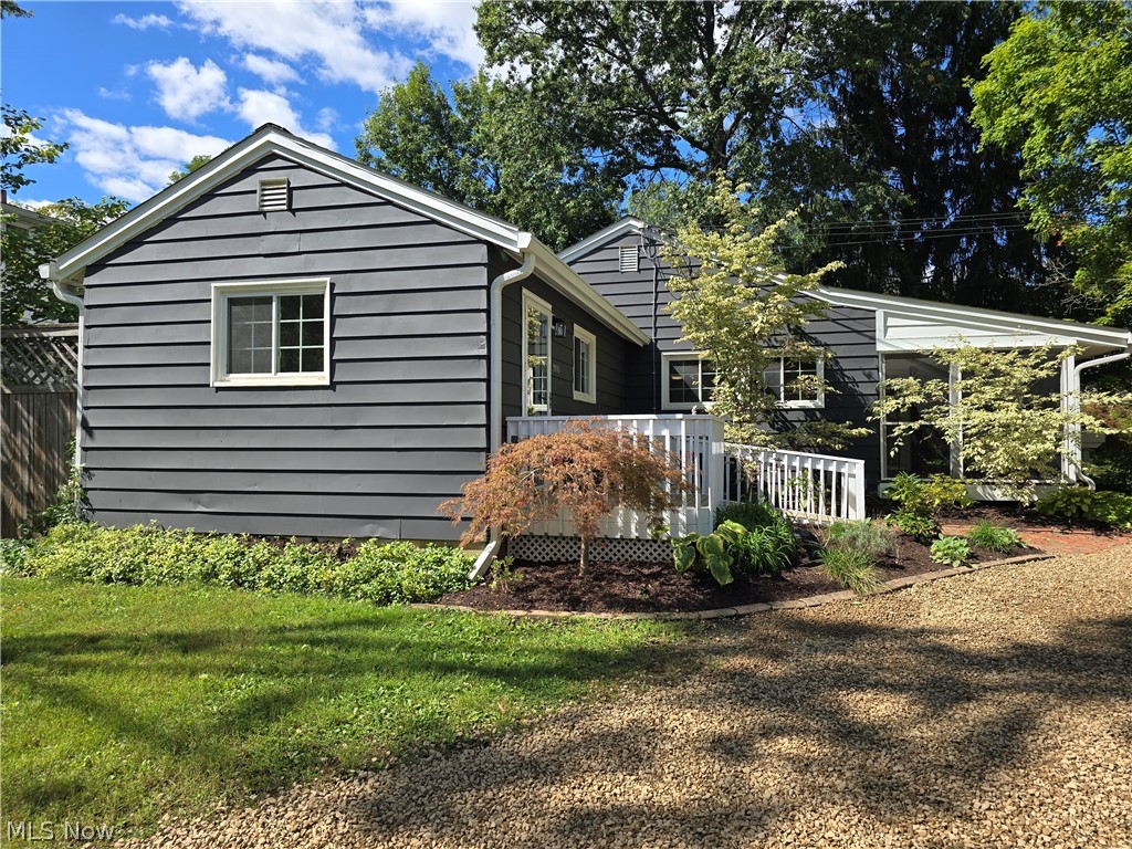 1800 Liberty Drive Akron OH 44313