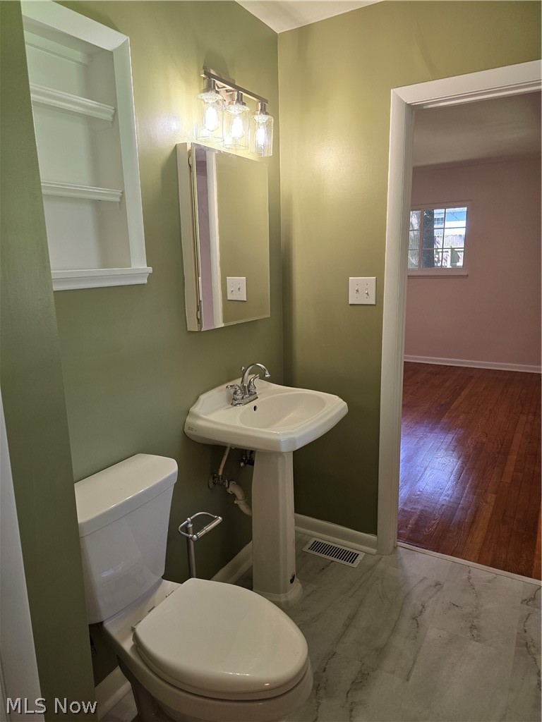 1800 Liberty Drive Akron OH 44313