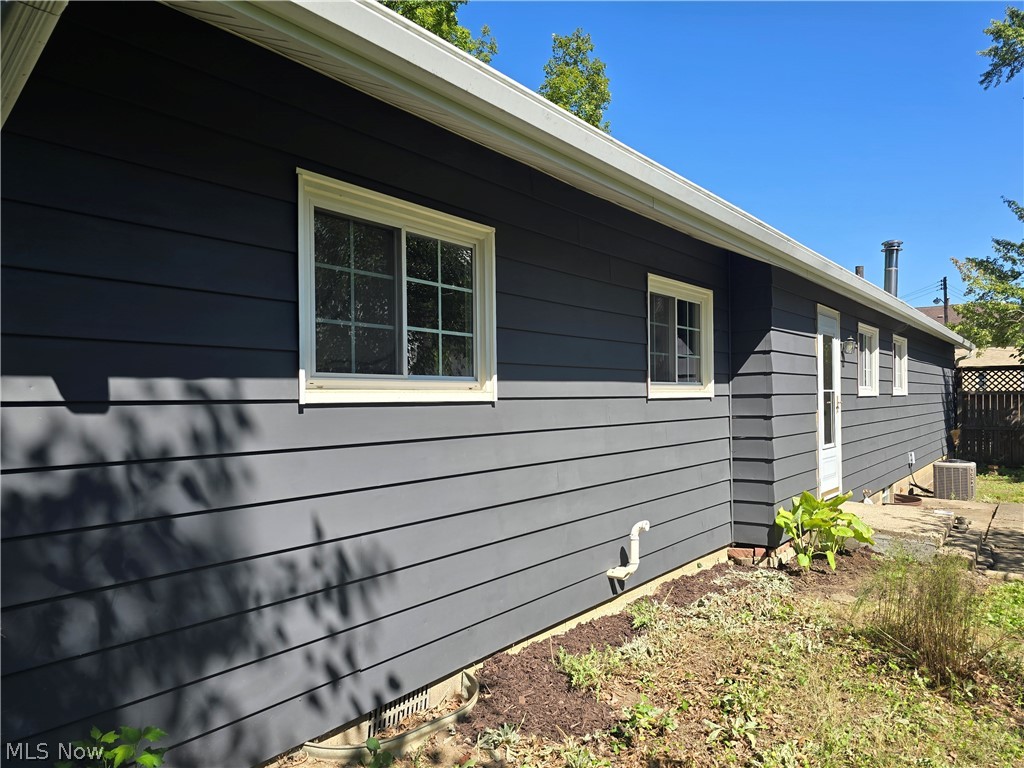 1800 Liberty Drive Akron OH 44313
