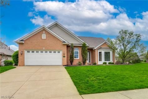 2222 Burberry Street NW North Canton OH 44720