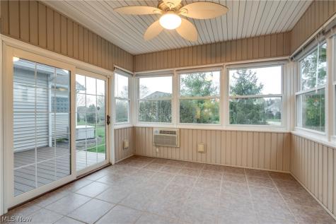 2222 Burberry Street NW North Canton OH 44720