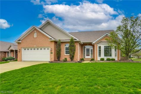 2222 Burberry Street NW North Canton OH 44720