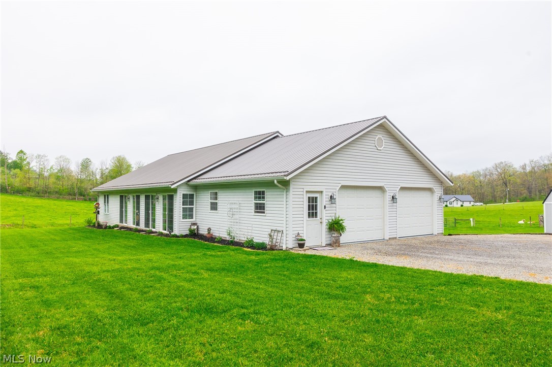 14655 Township Road 213 Lakeville OH 44638