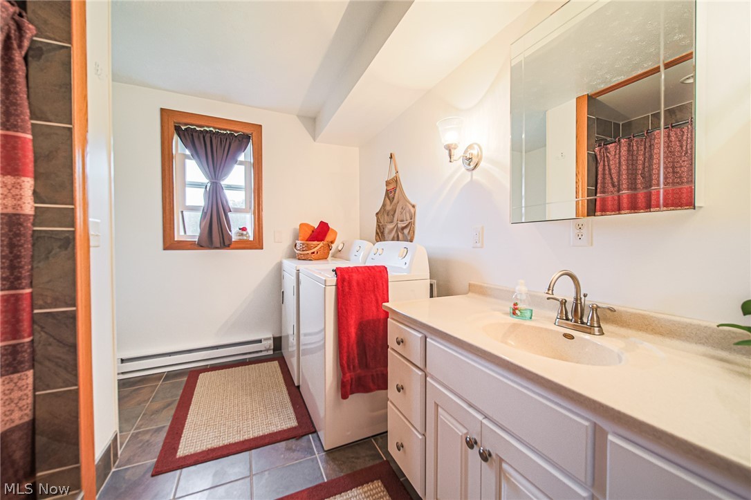 14655 Township Road 213 Lakeville OH 44638