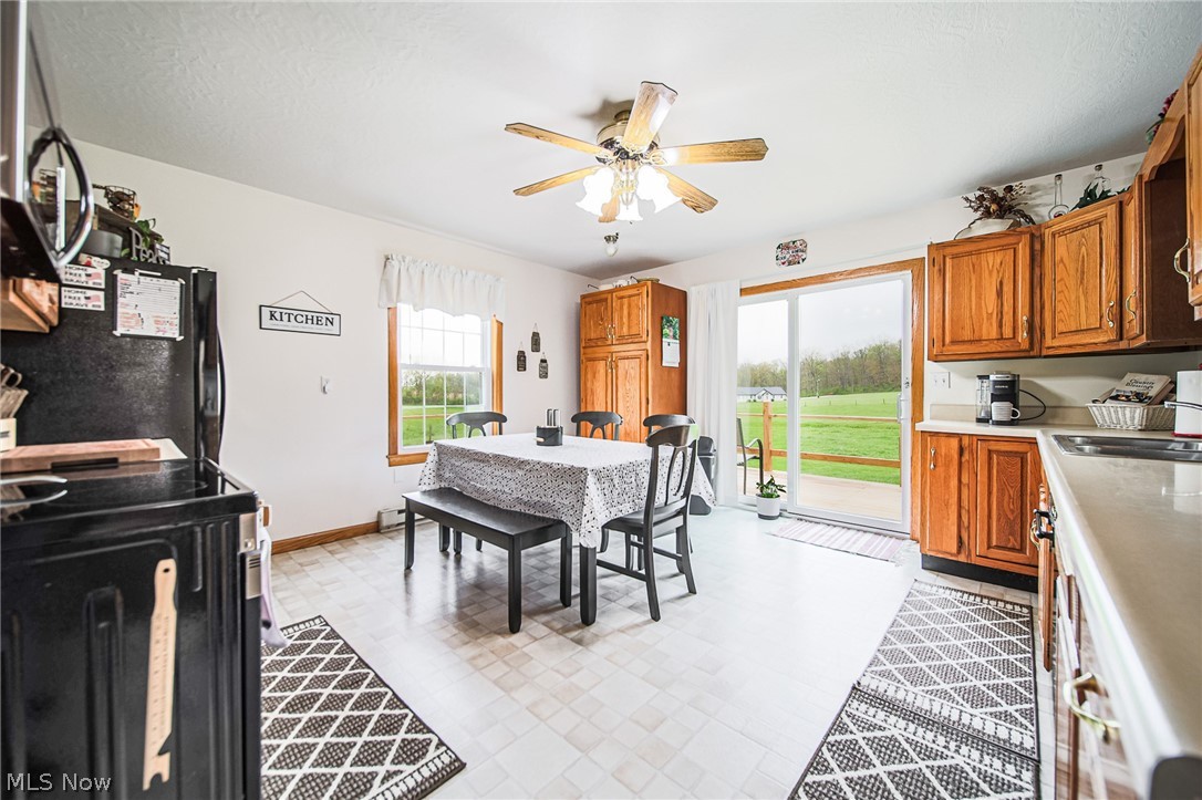 14655 Township Road 213 Lakeville OH 44638