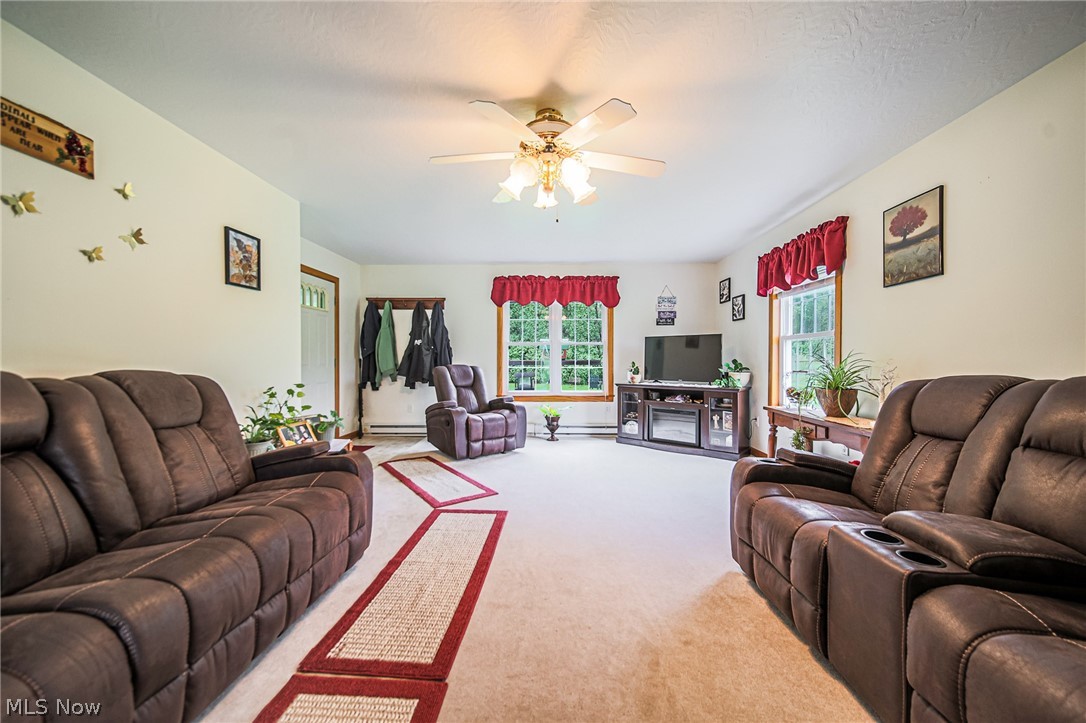 14655 Township Road 213 Lakeville OH 44638