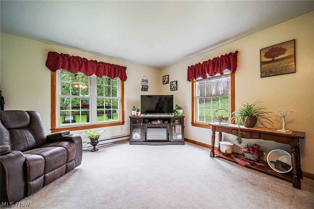 14655 Township Road 213 Lakeville OH 44638