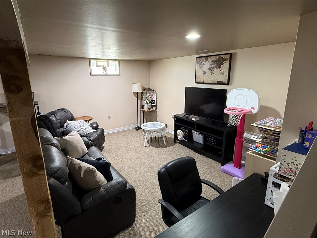 16781 Artistic Drive East Liverpool OH 43920