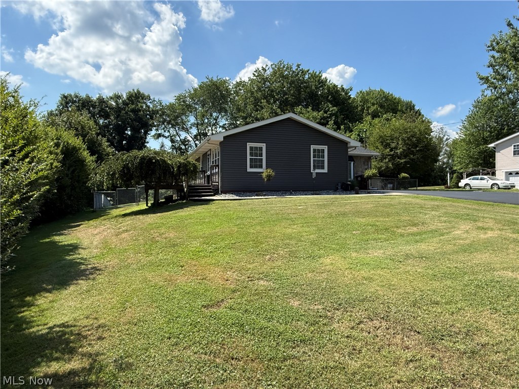 16781 Artistic Drive East Liverpool OH 43920