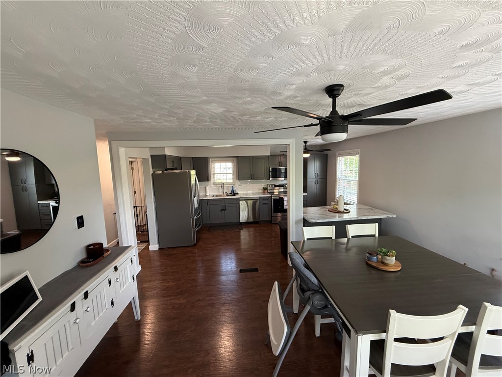 16781 Artistic Drive East Liverpool OH 43920