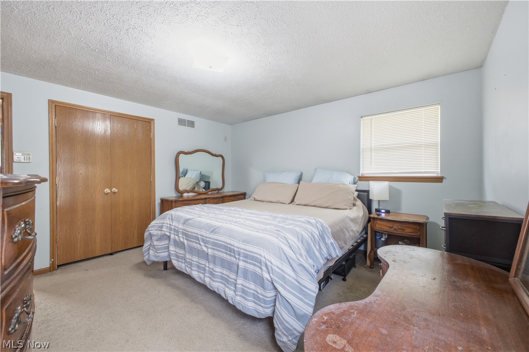 2003 Mahoning Road Deerfield OH 44411