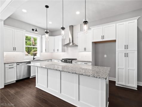 6774 Middlebrook Boulevard Middleburg Heights OH 44130