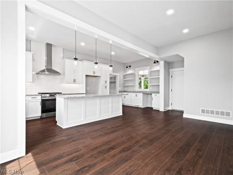 6774 Middlebrook Boulevard Middleburg Heights OH 44130