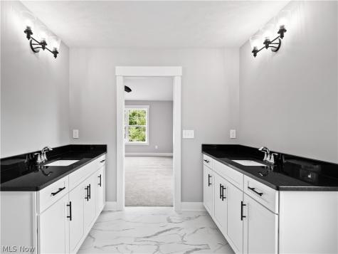 6774 Middlebrook Boulevard Middleburg Heights OH 44130
