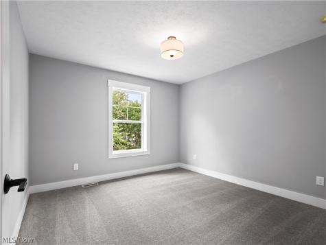 6774 Middlebrook Boulevard Middleburg Heights OH 44130