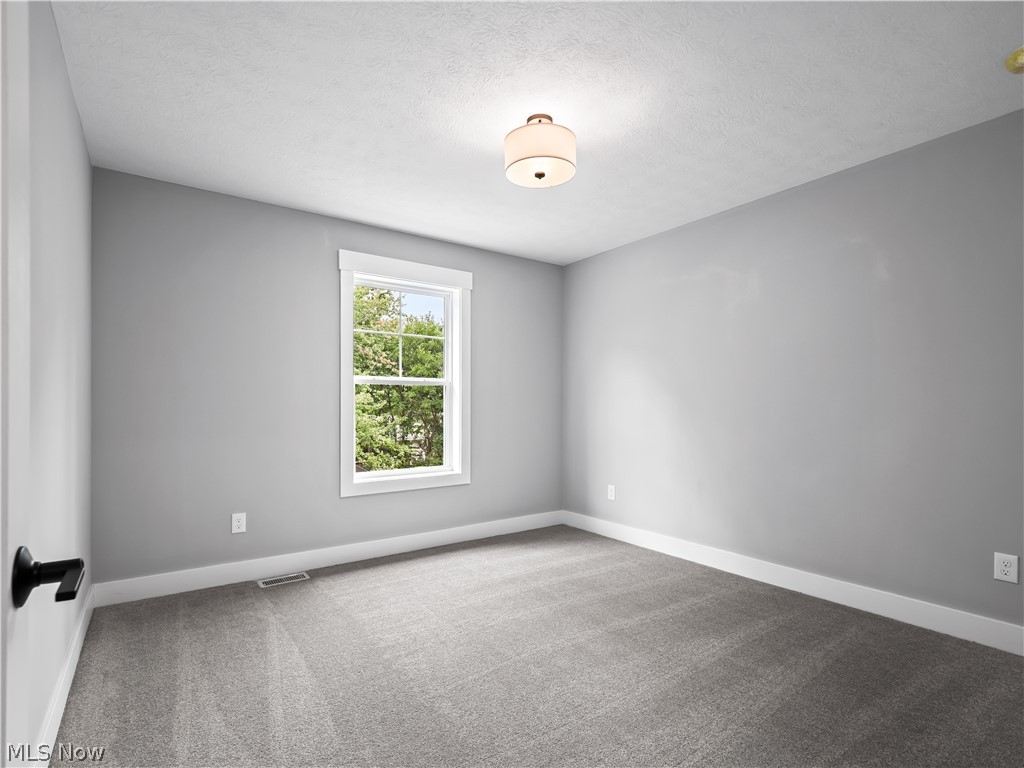 6774 Middlebrook Boulevard Middleburg Heights OH 44130