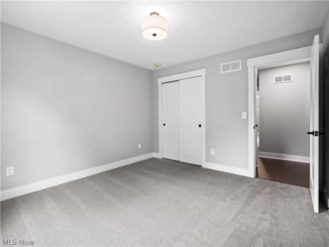 6774 Middlebrook Boulevard Middleburg Heights OH 44130