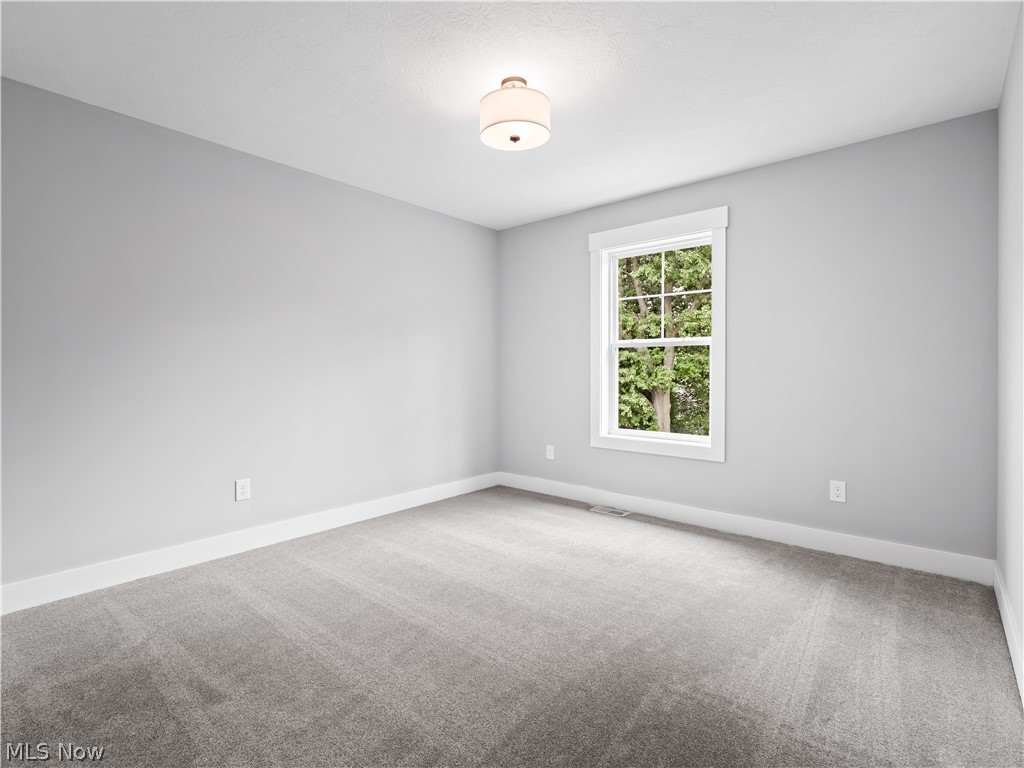 6774 Middlebrook Boulevard Middleburg Heights OH 44130