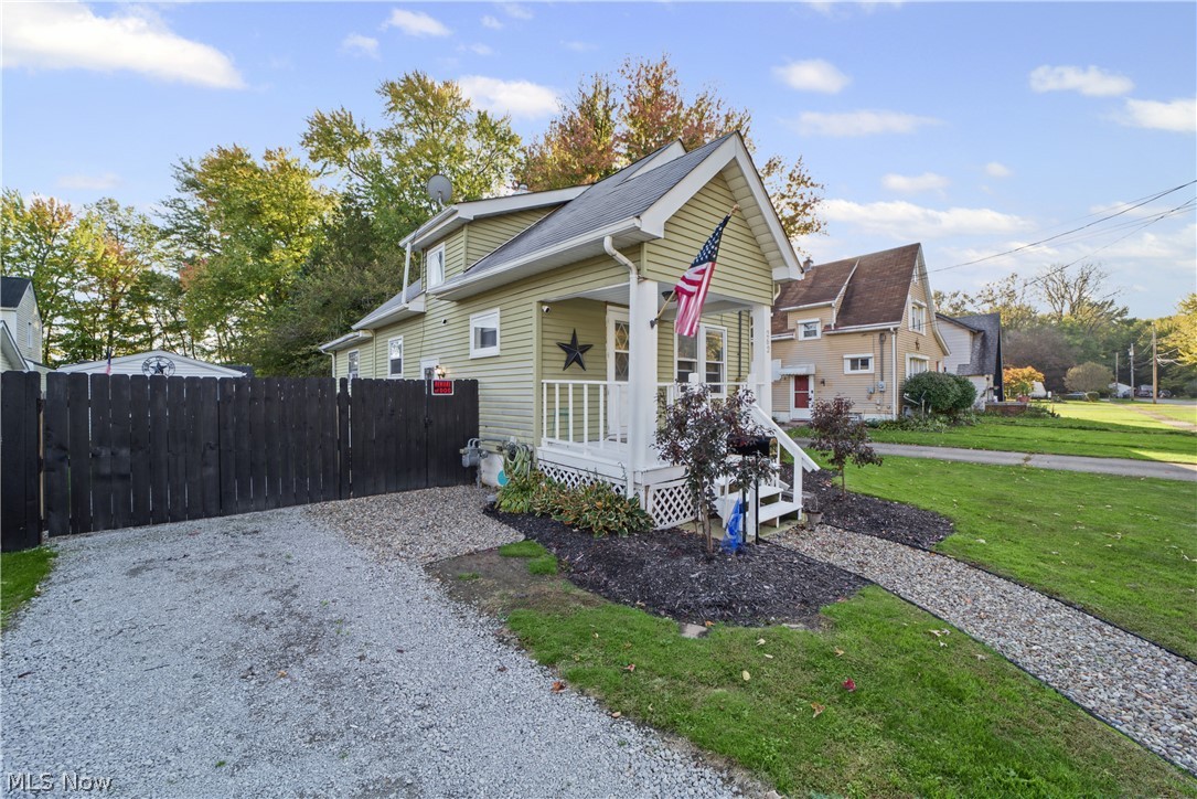 262 Samuel Street Elyria OH 44035