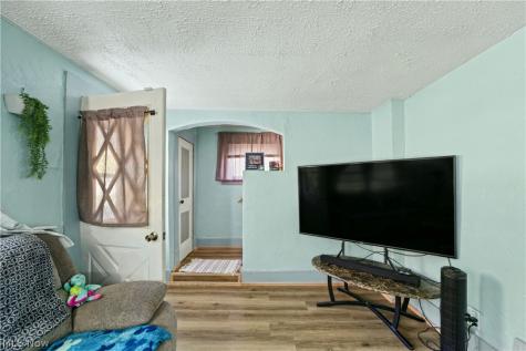 262 Samuel Street Elyria OH 44035