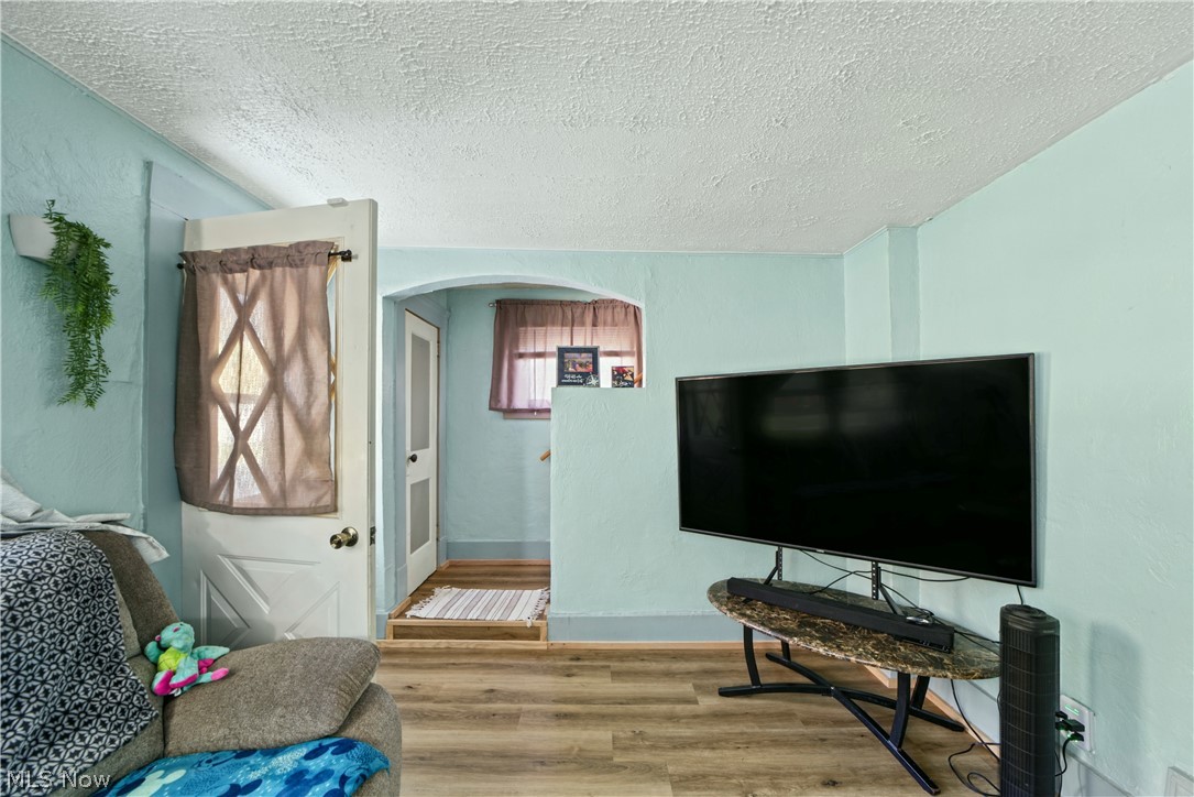 262 Samuel Street Elyria OH 44035