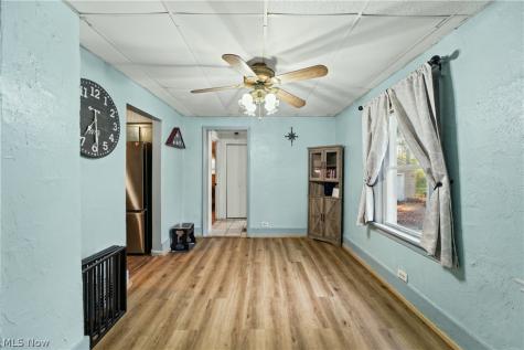 262 Samuel Street Elyria OH 44035