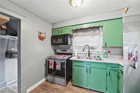 262 Samuel Street Elyria OH 44035